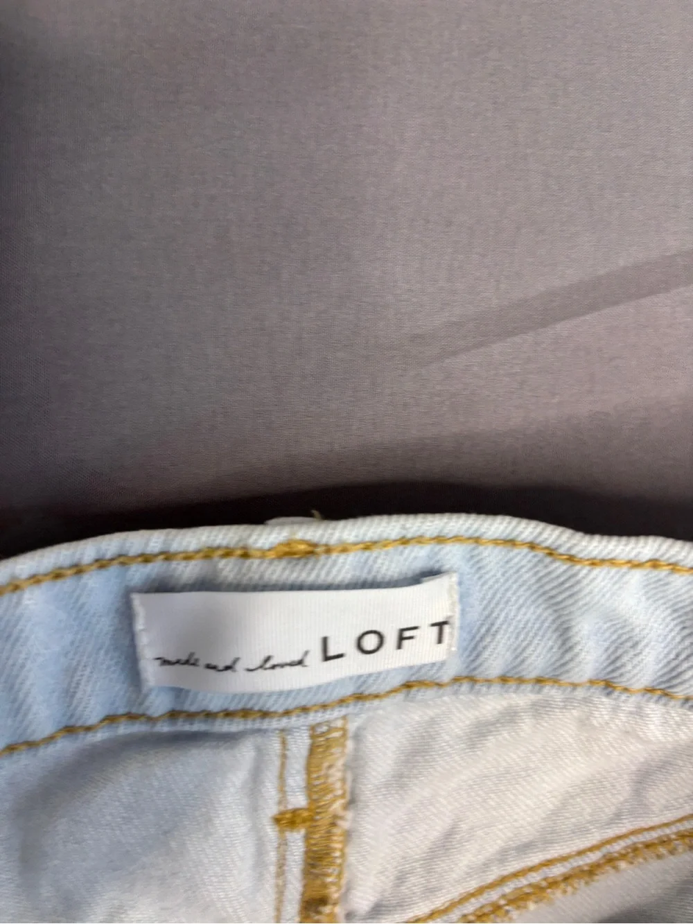 LOFT The Boyfriend Shorts Women's Size 26 Light Wash Raw Hem Denim Casual